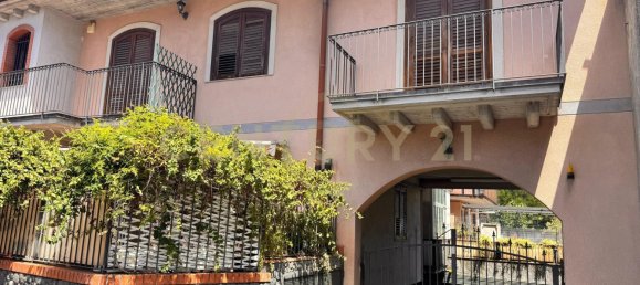 Apartamento de 3 dormitorios en Nicolosi, Italy No. 371176 6