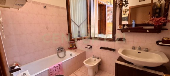 Apartamento de 3 dormitorios en Nicolosi, Italy No. 371176 16