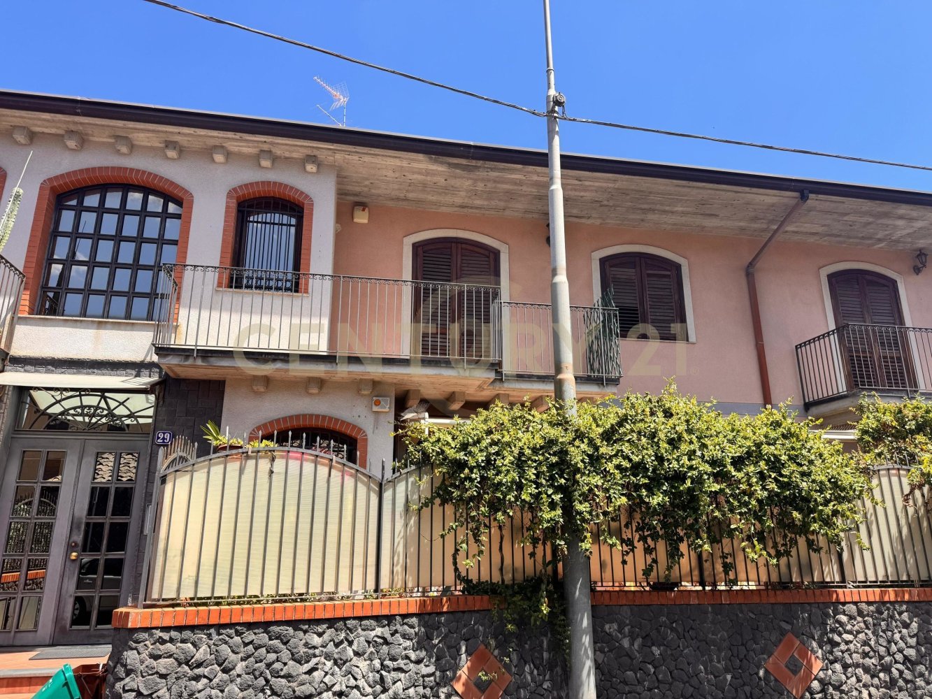 Apartamento de 3 dormitorios en Nicolosi, Italy No. 371176