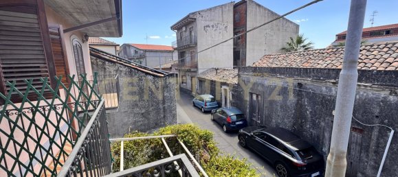 Apartamento de 3 dormitorios en Nicolosi, Italy No. 371176 19