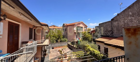 Apartamento de 3 dormitorios en Nicolosi, Italy No. 371176 20