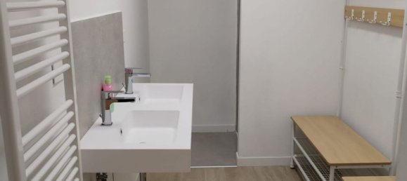 Коммерческая недвижимость 90м² в Болонья, Италия № 169711 2