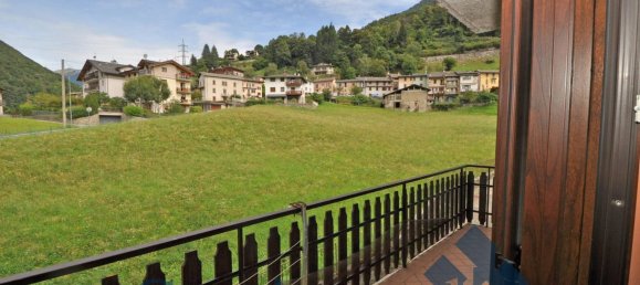 3 rooms Apartment in Piazza Brembana, Italy No. 287630 4