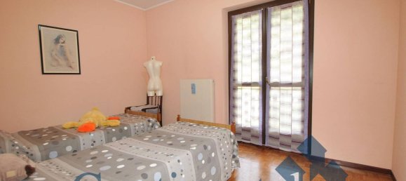 3 rooms Apartment in Piazza Brembana, Italy No. 287630 20