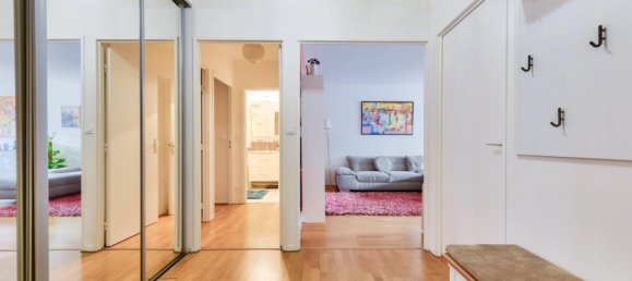 2 Schlafzimmer Wohnung in Suresnes, France, Nr. 165018 9