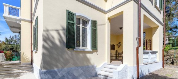 6 bedrooms Villa in Castelletto sopra Ticino, Italy No. 284190 2