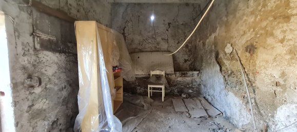 4 bedrooms House in Pistoia, Italy No. 371924 11