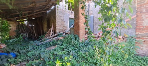 4 bedrooms House in Pistoia, Italy No. 371924 6