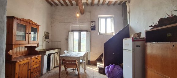 4 bedrooms House in Pistoia, Italy No. 371924 12