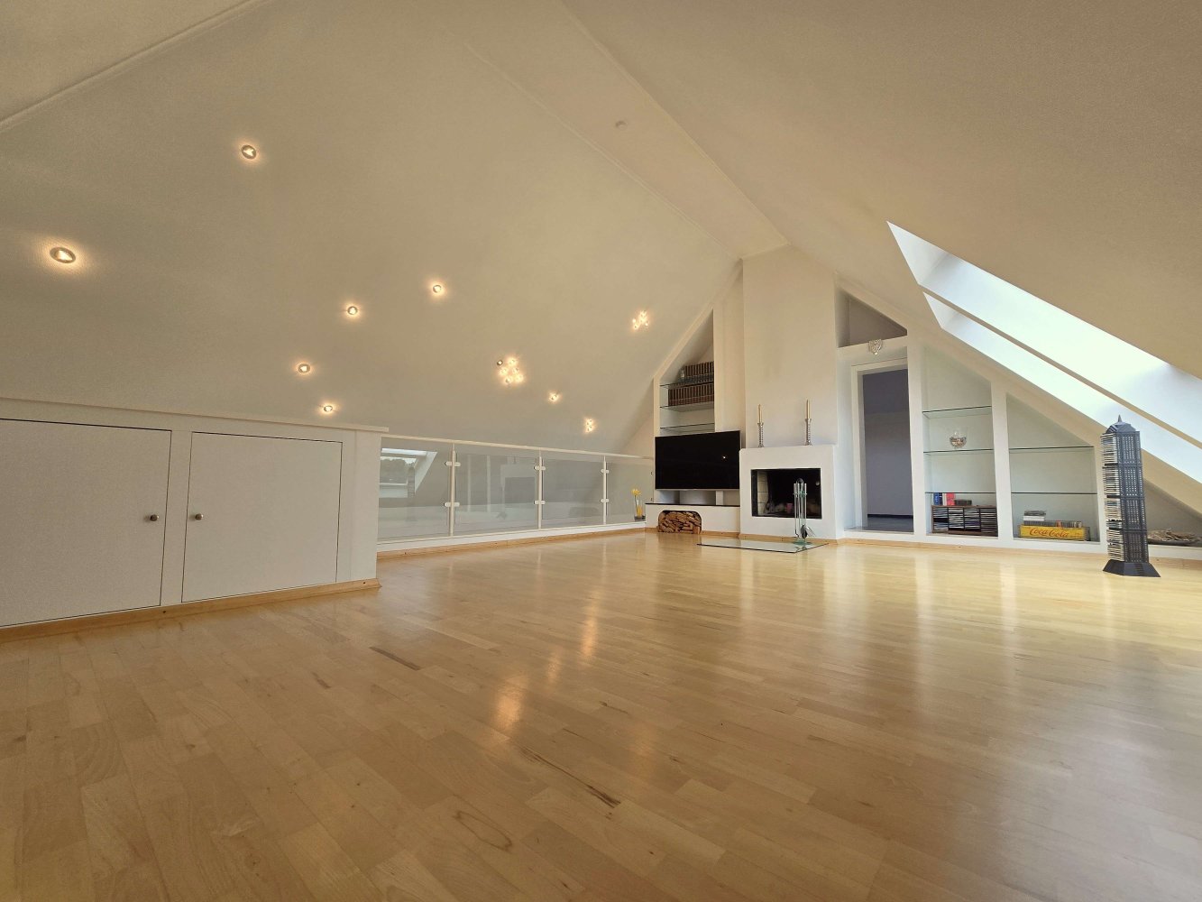 Дуплекс с 4 спальнями в Меттман, Германия № 269659