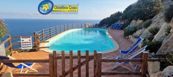 3 rooms Villa in Trinità d'Agultu e Vignola, Italy No. 306319 20