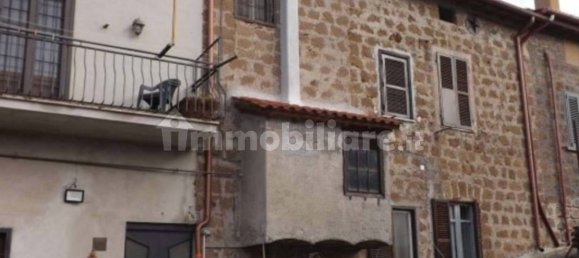 2 bedrooms Apartment in Vetralla, Italy No. 220345 3