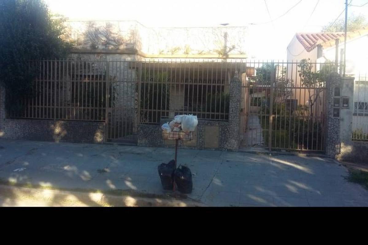  Commercial property in Bermudez, Argentina No. 25227