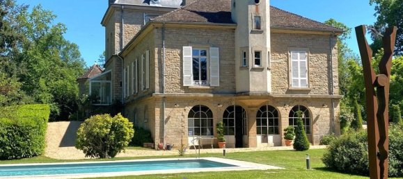 6 bedrooms Castles in Macon, France No. 346264 2
