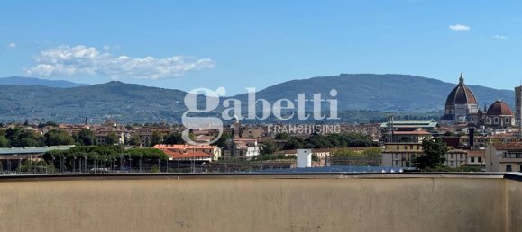 2 bedrooms Apartment in Florence, Italy No. 330092 13