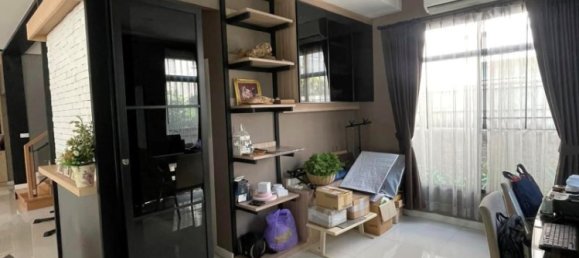 4 bedrooms Cafe / restaurant in Bangkok, Thailand No. 6270 4