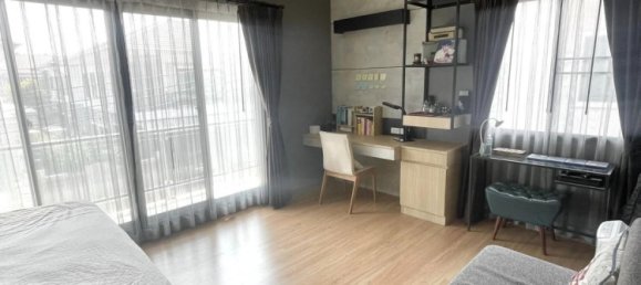 4 bedrooms Cafe / restaurant in Bangkok, Thailand No. 6270 8