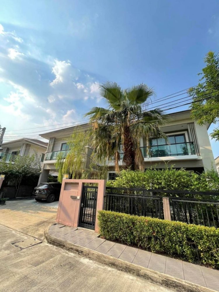 4 bedrooms Cafe / restaurant in Bangkok, Thailand No. 6270