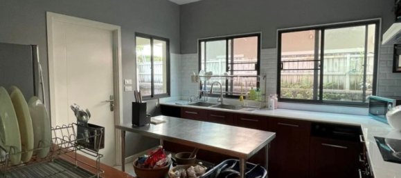 4 bedrooms Cafe / restaurant in Bangkok, Thailand No. 6270 12