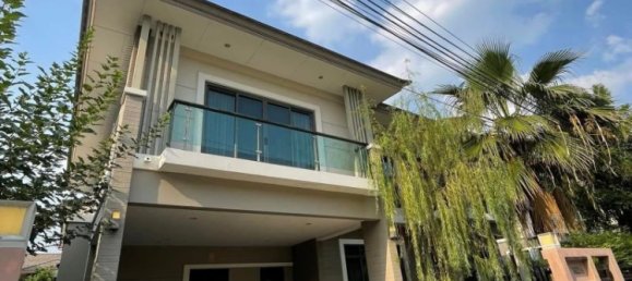 4 bedrooms Cafe / restaurant in Bangkok, Thailand No. 6270 2