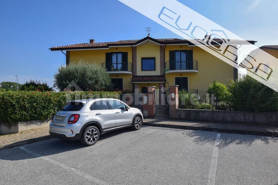 2 bedrooms Apartment in Bricherasio, Italy No. 342419