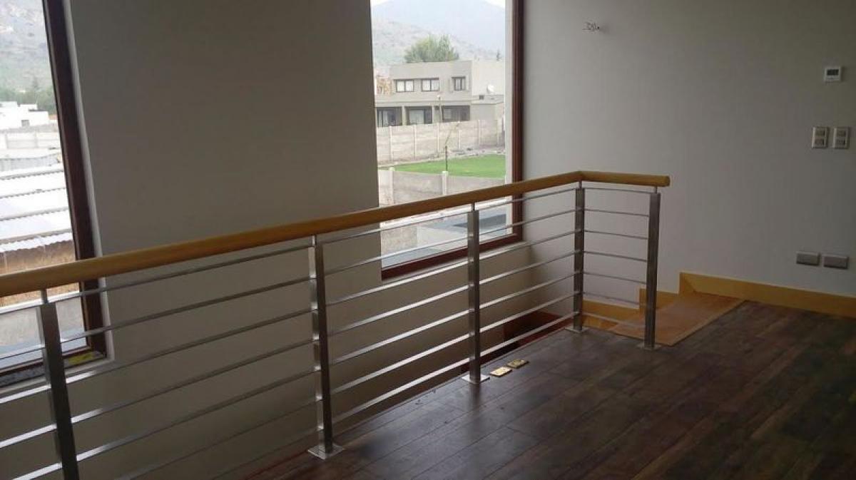 Casa de 4 dormitorios en Chacabuco, Chile No. 5073