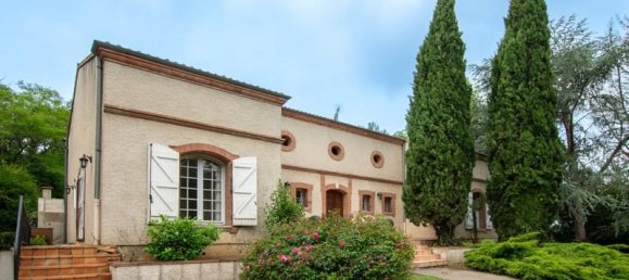 6 bedrooms House in Muret, France No. 345445 5