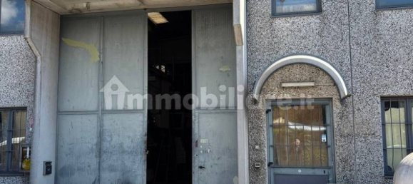 Armazém em Busto Arsizio, Italy 500 m² N.º 259226 2