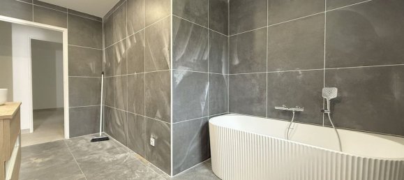 4 bedrooms House in Vierzon, France No. 78559 11