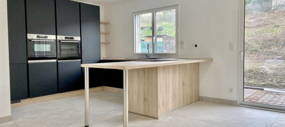 4 bedrooms House in Vierzon, France No. 78559 2