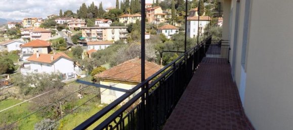 4 rooms Apartment in Imperia, Italy No. 226613 8