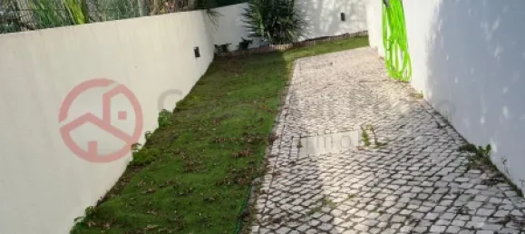 4 bedrooms House in Barreiro, Portugal No. 85023 23