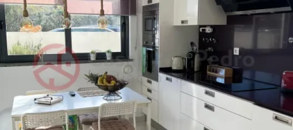 4 bedrooms House in Barreiro, Portugal No. 85023 7