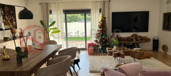 4 bedrooms House in Barreiro, Portugal No. 85023 2