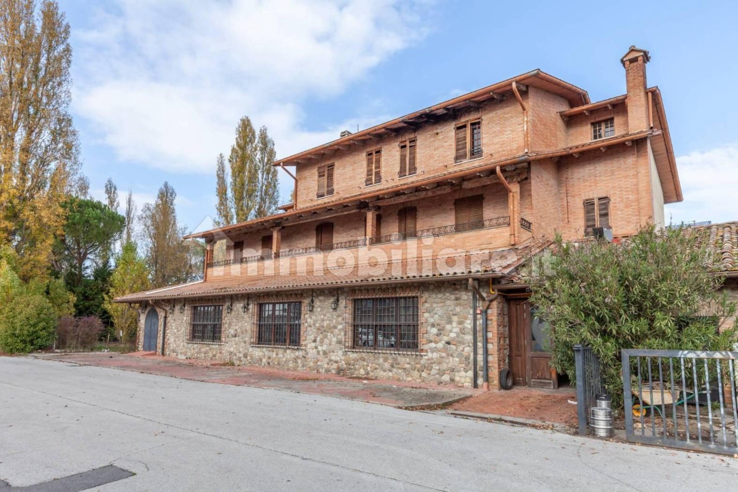 Edifício de 5 divisões em Città della Pieve, Italy N.º 229764