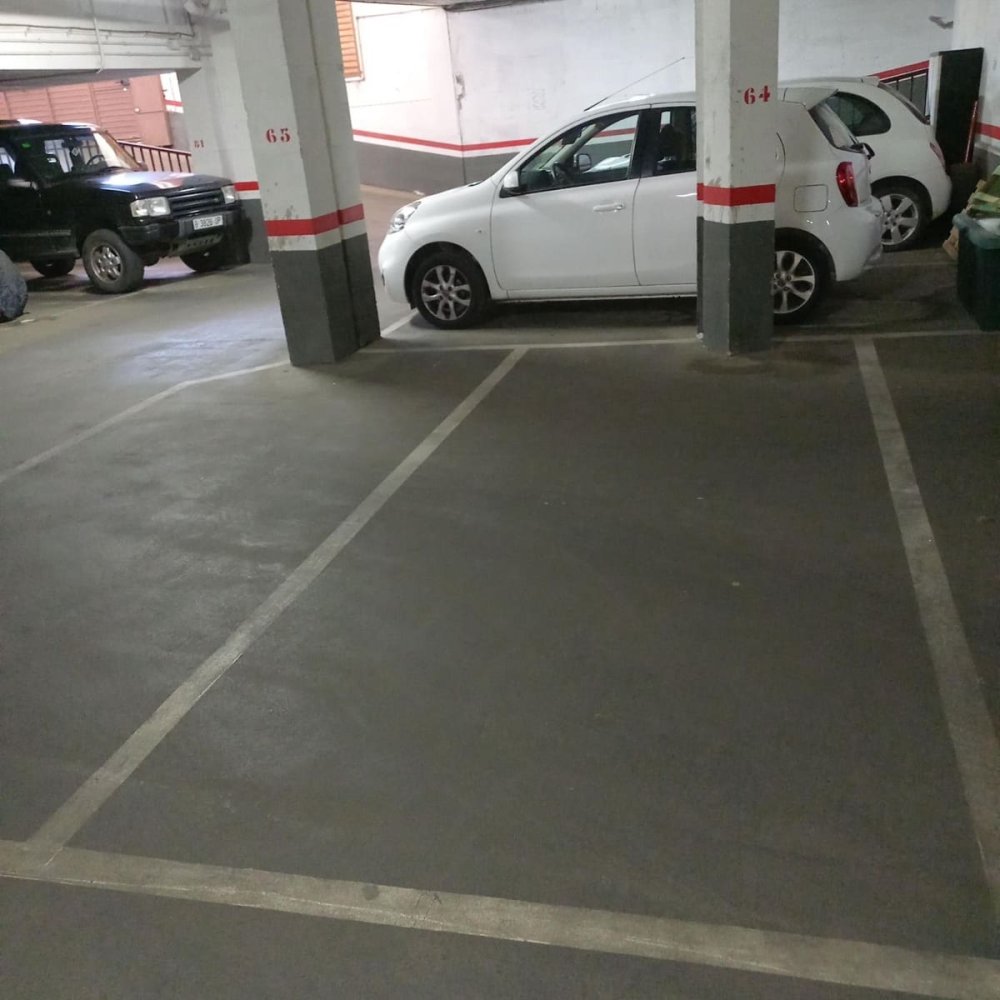 Garaje en Sant Sadurní d'Anoia, Spain 325 m² No. 246330