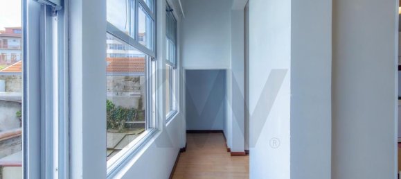 Квартира с 1 спальней в Порту, Португалия № 39995 3