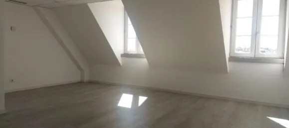 44m² Office in Lisbon, Portugal No. 94128 2