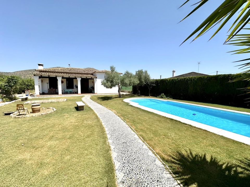 3 bedrooms House in Malaga, Spain No. 179065