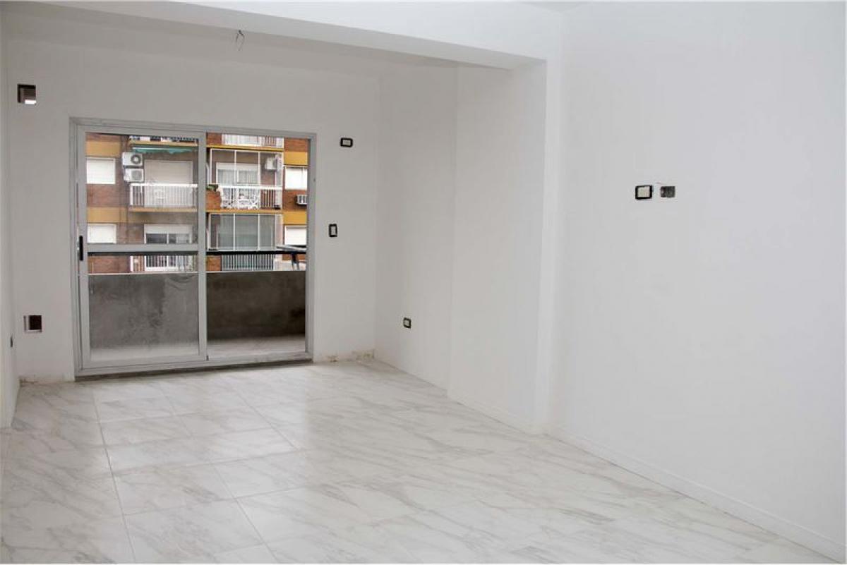 Studio in Tres de Febrero, Argentina No. 6358