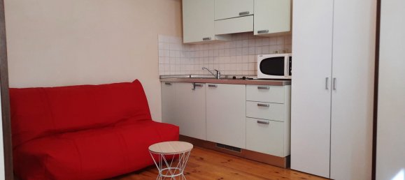 Здание 85м² в Вьерзон, Франция № 156921 9