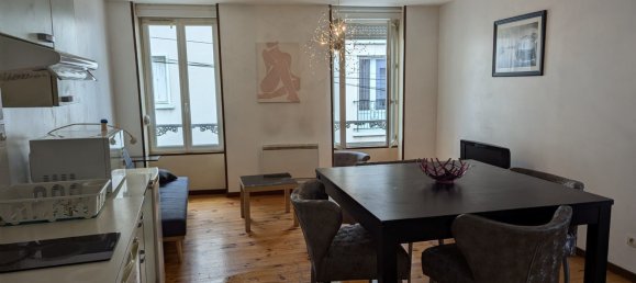 Здание 85м² в Вьерзон, Франция № 156921 4