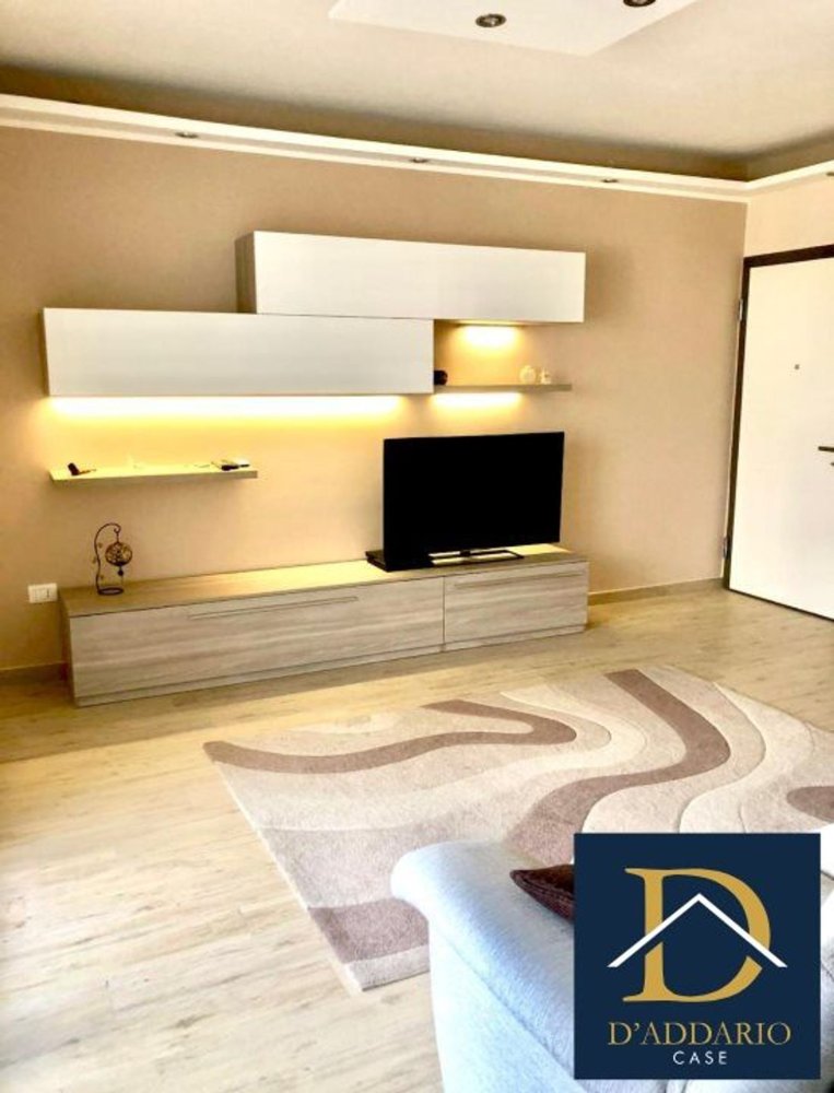 3 rooms Apartment in Taranto, Italy No. 277506