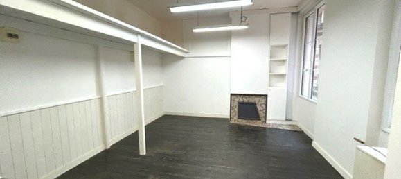 57m² Commercial property in Paris, France No. 334734 7