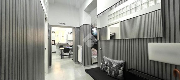 3-salle Appartement à Torre del Greco, Italy No. 5676 3