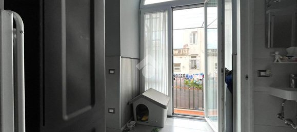 3-salle Appartement à Torre del Greco, Italy No. 5676 12