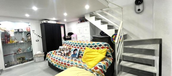 3-salle Appartement à Torre del Greco, Italy No. 5676 26