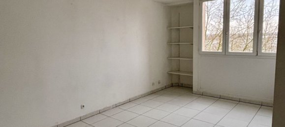 Apartamento de 1 dormitorio en Sin-le-Noble, France No. 220809 2