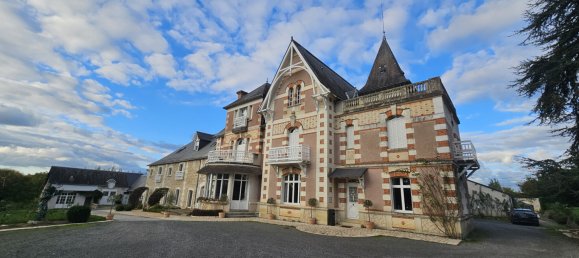 24 chambres Maison à Loches, France No. 59708 2