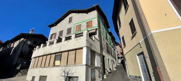 Apartamento de 2 habitaciónes en Alta Valle Intelvi, Italy No. 303432 2